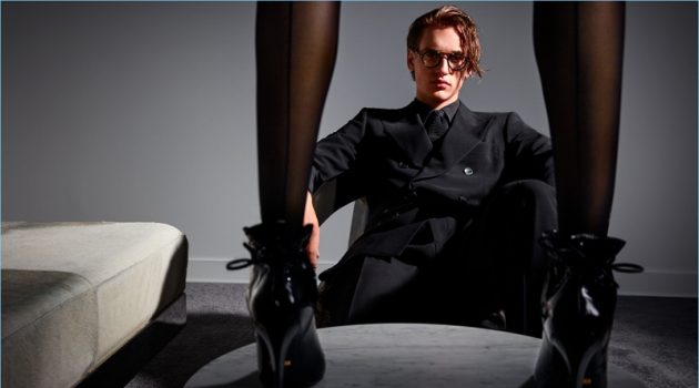 Jegor Venned is the Tom Ford Man for Fall '17 Campaign Jegor Venned stars in Tom Ford's fall-winter 2017 advertising campaign.