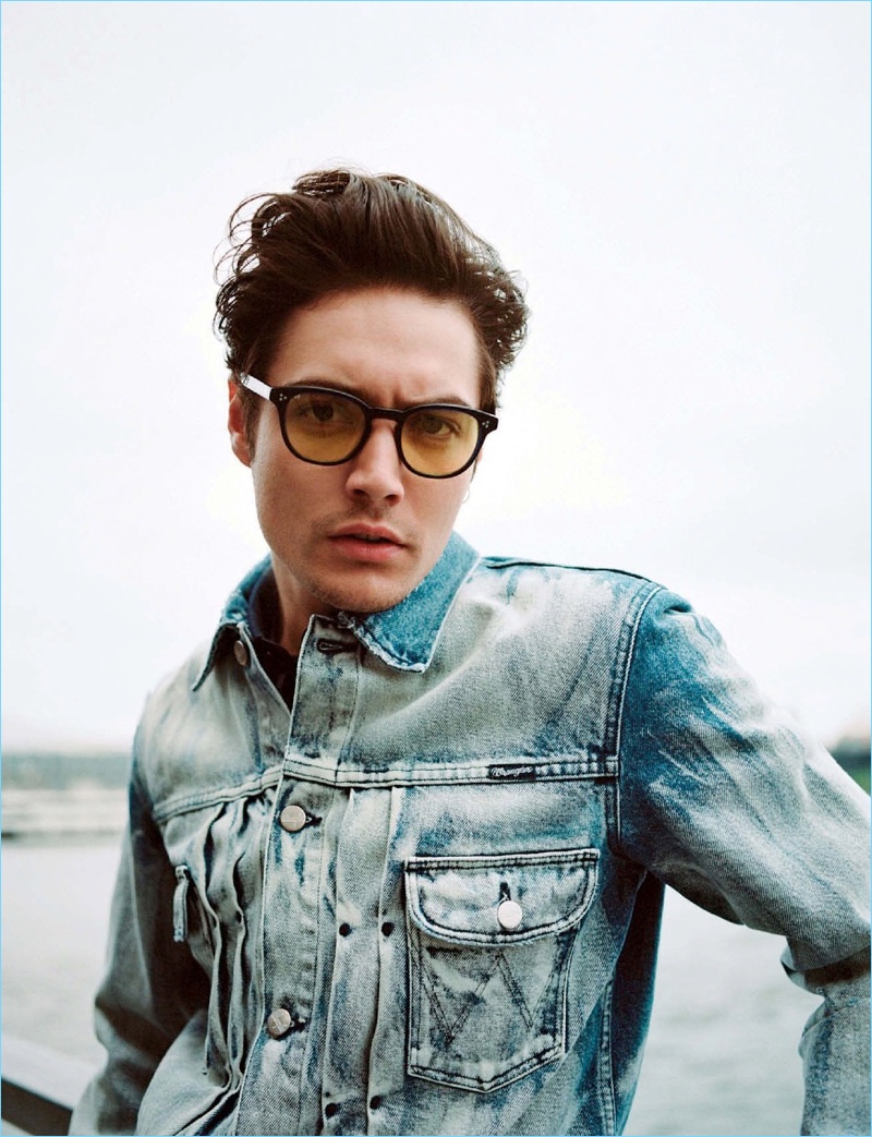 Una Cita: Levi Dylan Brings Effortless Cool to L'Officiel Hommes España Cover Story