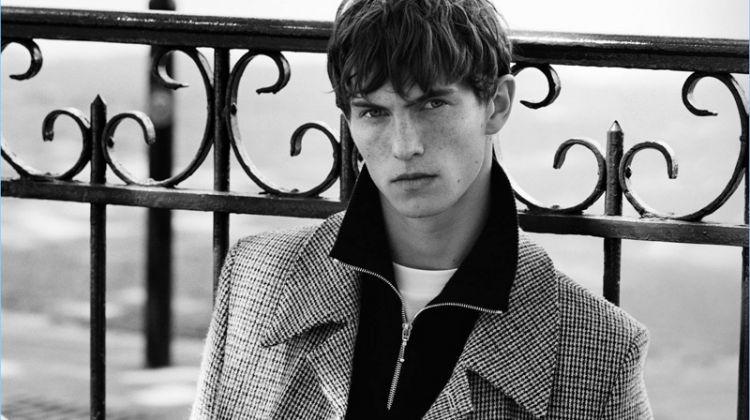 Sandro Taps Luc Defont-Saviard as Star of Fall ’17 Campaign