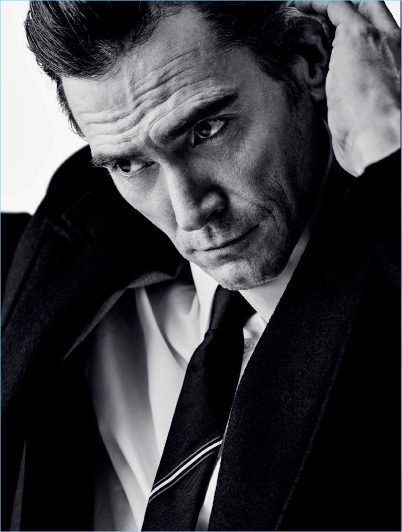 Takay photographs Billy Crudup for the pages of L'Officiel Hommes Paris.