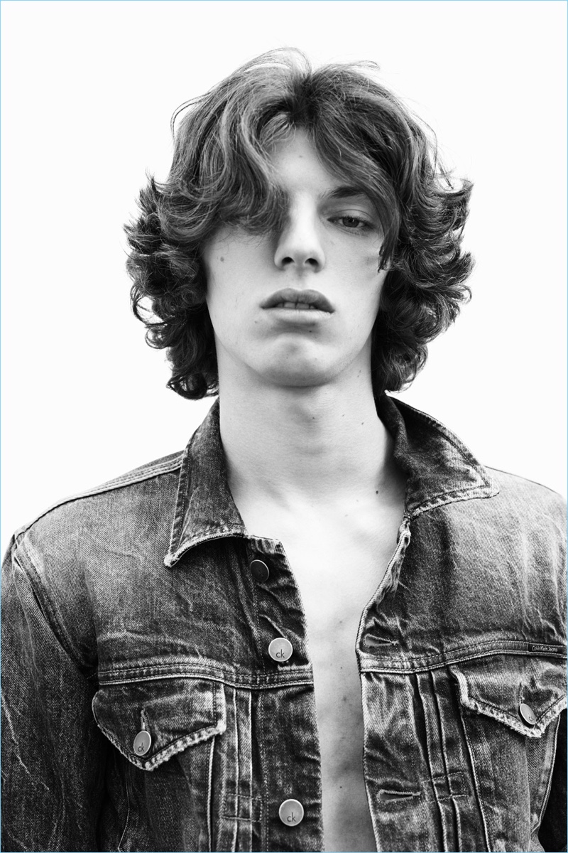 Calvin Klein Jeans Takes the Backseat for Fall '17 Campaign – The ...