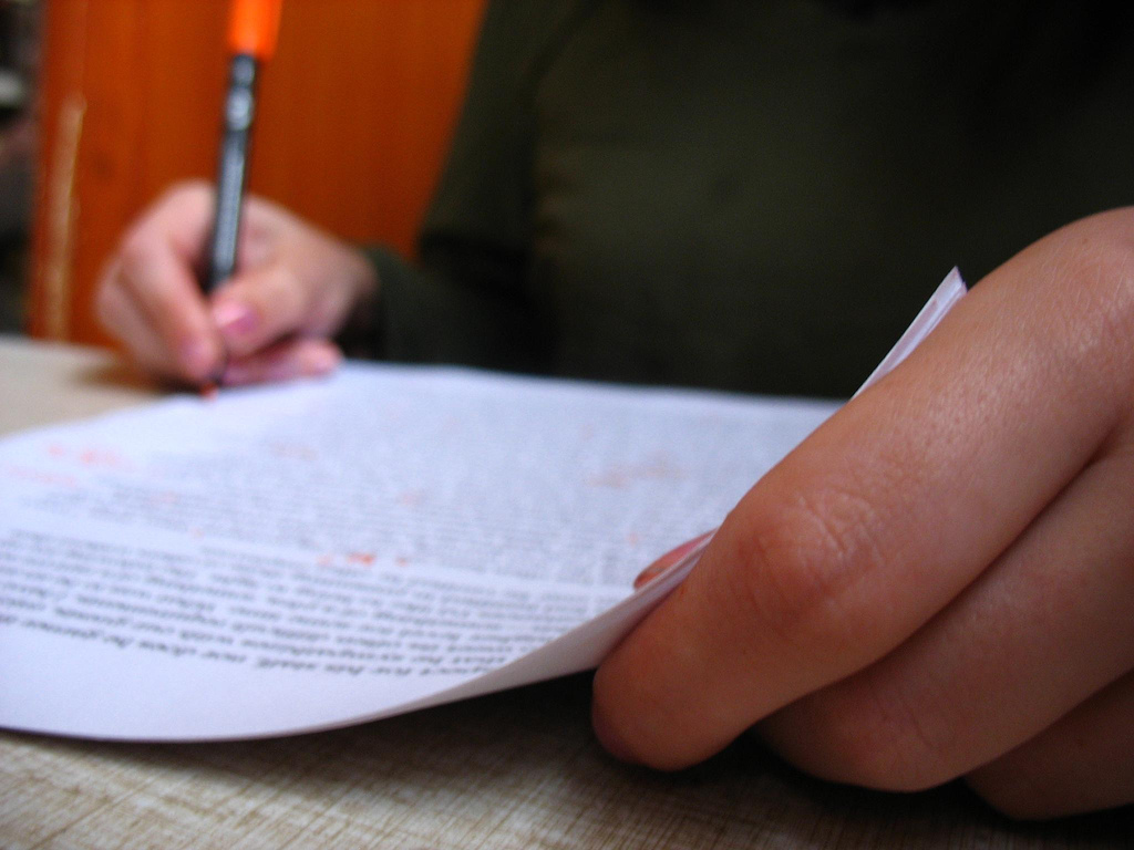 essay writer free uk