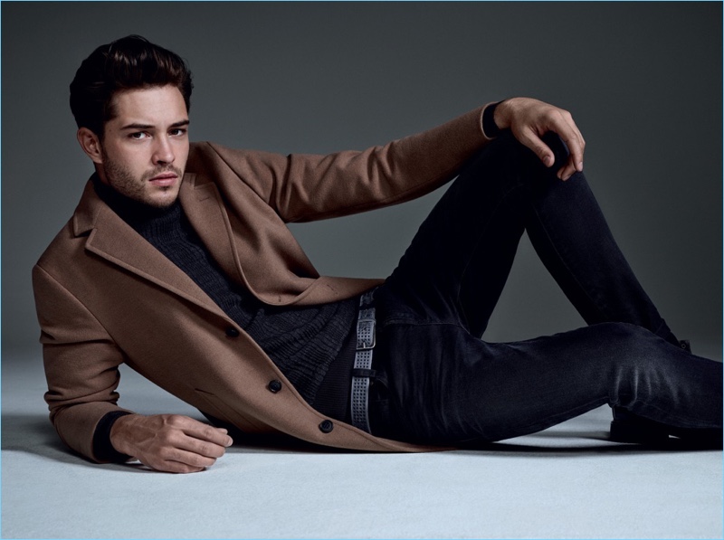 Ready for fall, Francisco Lachowski fronts Liu Jo Uomo's new campaign.