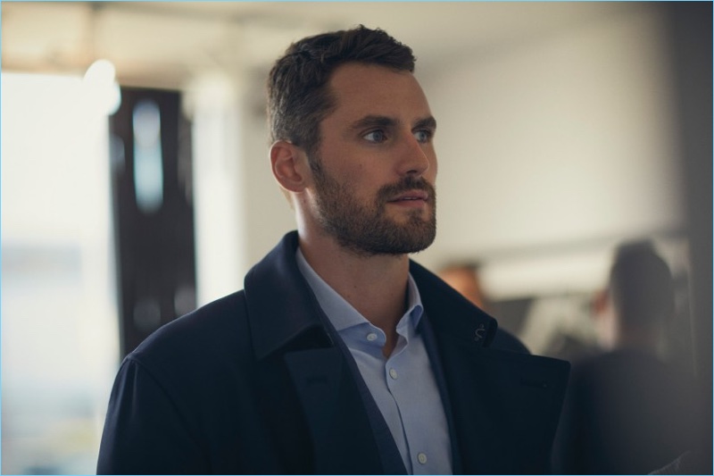 Cleveland Cavaliers player Kevin Love stars in Banana Republic's fall-winter 2017 campaign. » Power Forward: Kevin Love Fronts Banana Republic Fall '17 Campaign Cleveland Cavaliers player Kevin Love stars in Banana Republic's fall-winter 2017 campaign.