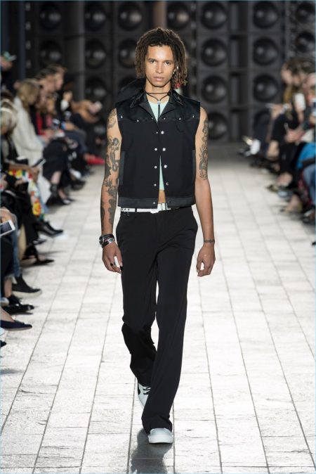 Versus Versace Spring Summer 2018 Mens Runway Collection 014