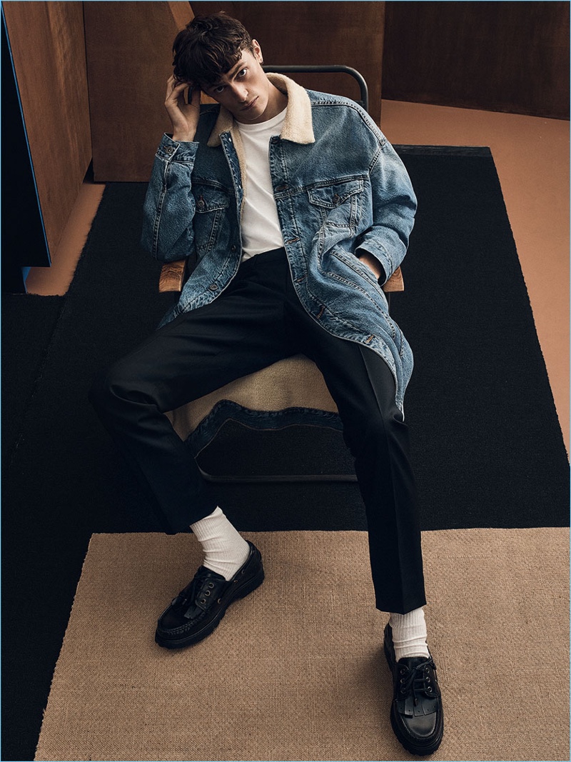 Tap into the longline trend with Zara Man's denim and sheepskin jacket.