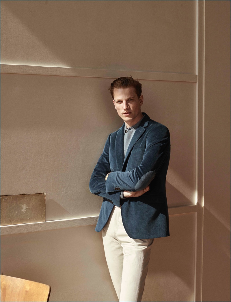 De Fursac enlists Hugo Sauzay as the face of its fall-winter 2017 campaign. » Hugo Sauzay Models Sleek Fall '17 Classics for De Fursac De Fursac enlists Hugo Sauzay as the face of its fall-winter 2017 campaign.
