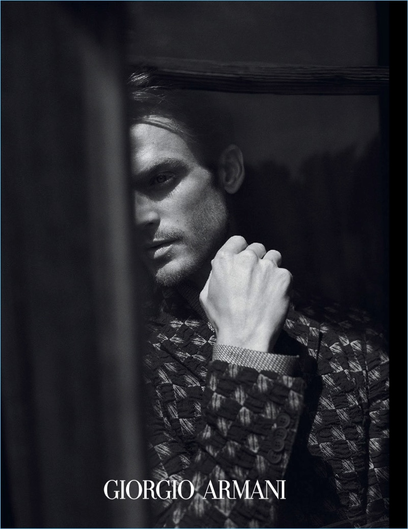 Jason Morgan appears in Giorgio Armani's fall-winter 2017 campaign. » André Bona, Jason Morgan + More Star in Giorgio Armani Fall '17 Campaign Jason Morgan appears in Giorgio Armani's fall-winter 2017 campaign.