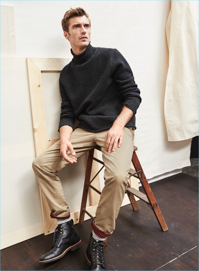 J.Crew's 770 straight-fit flannel-lined cabin pants arrive in the spotlight. Clément Chabernaud wears the essential with a J.Crew roll neck sweater and Kenton leather cap-toe boots.