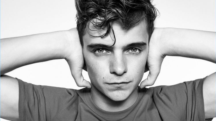 Reuniting with Armani Exchange, Martin Garrix fronts the brand's statement t-shirt campaign.