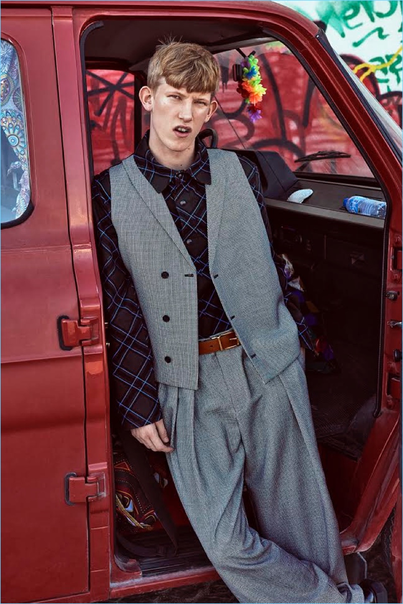 Connor Newall 2017 Editorial GQ Portugal 003