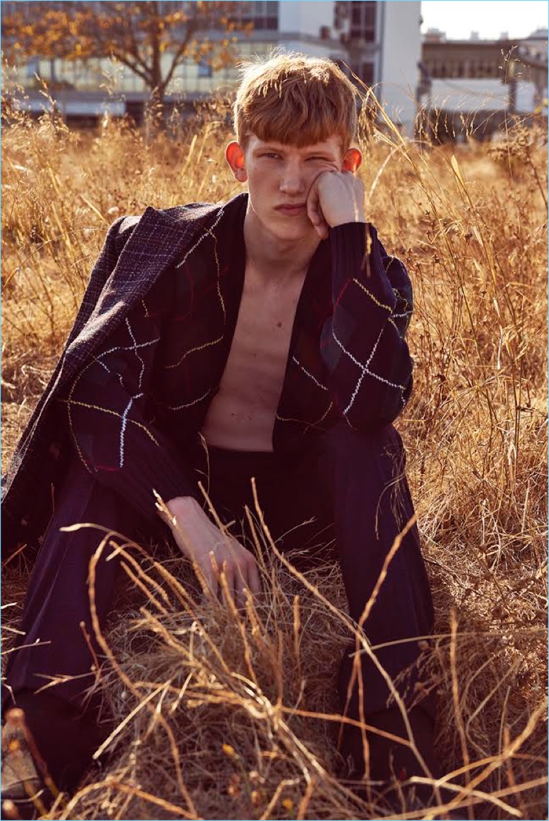 Connor Newall 2017 Editorial GQ Portugal 011