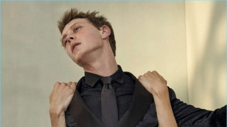 George MacKay Dons Tailoring for L’Officiel Hommes Italia