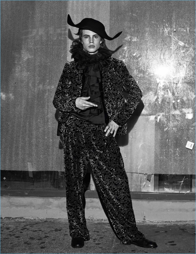 Louis Baines 2017 Editorial Vogue Hommes Paris 015