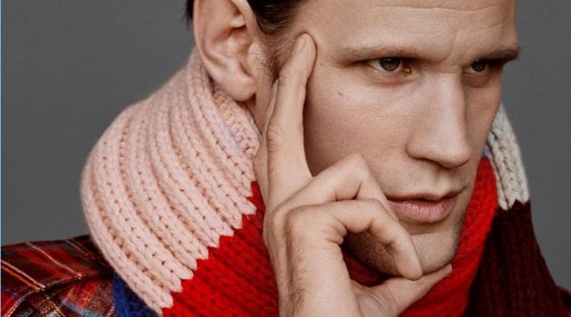 Matt Smith Fronts Burberry Holiday '17 Campaign Matt Smith dons a laminated tartan wool trench coat and striped scarf for Burberry's holiday 2017 campaign.