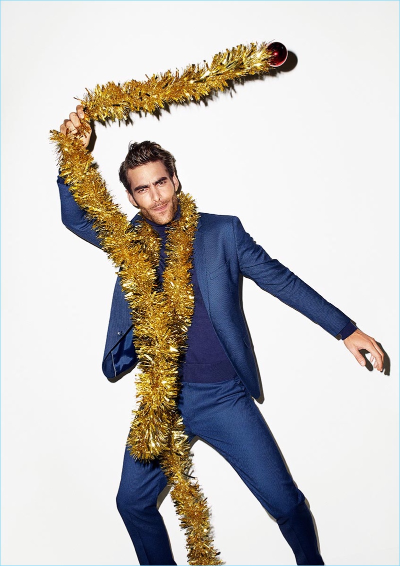 Jon Kortajarena fronts Reserved's holiday 2017 campaign.