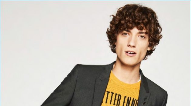 The Kooples Offers Parisian Spin on 90s Style for Spring '18 Collection The Kooples Offers Parisian Spin on 90s Style for Spring '18 Collection