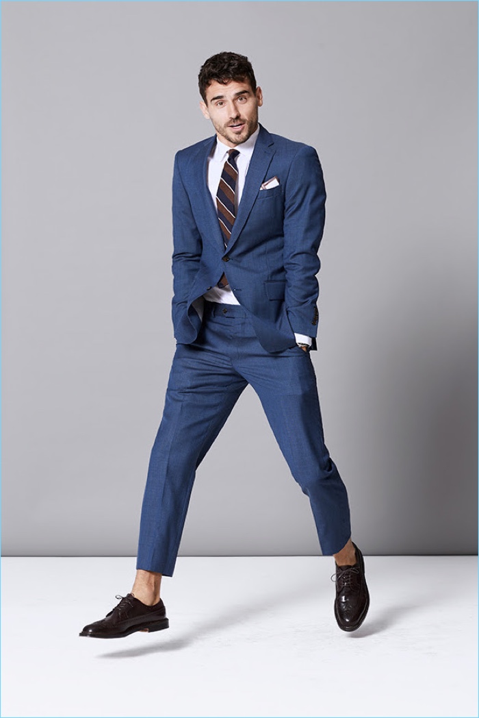 Arthur Kulkov dons Todd Snyder's stretch wool Sutton suit in blue.