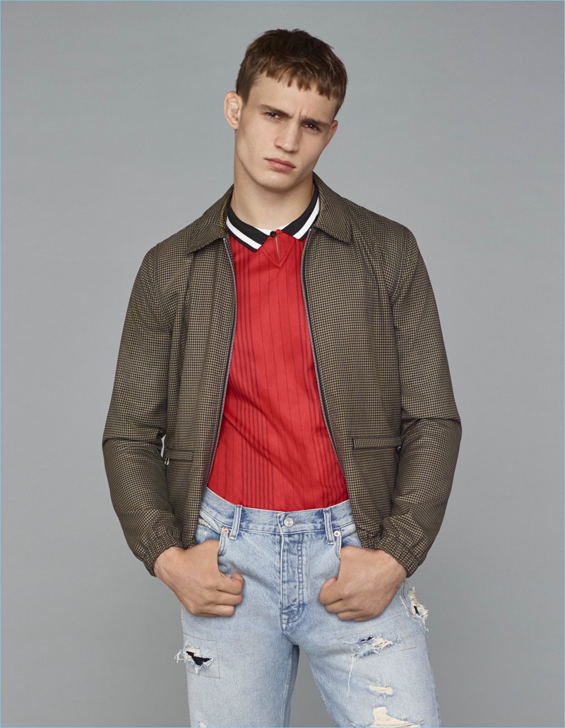 Topman enlists Julian Schneyder as the star of its fall-winter 2017 campaign. » Julian Schneyder Sports Vintage-Inspired Style for Topman Fall '17 Campaign Topman enlists Julian Schneyder as the star of its fall-winter 2017 campaign.