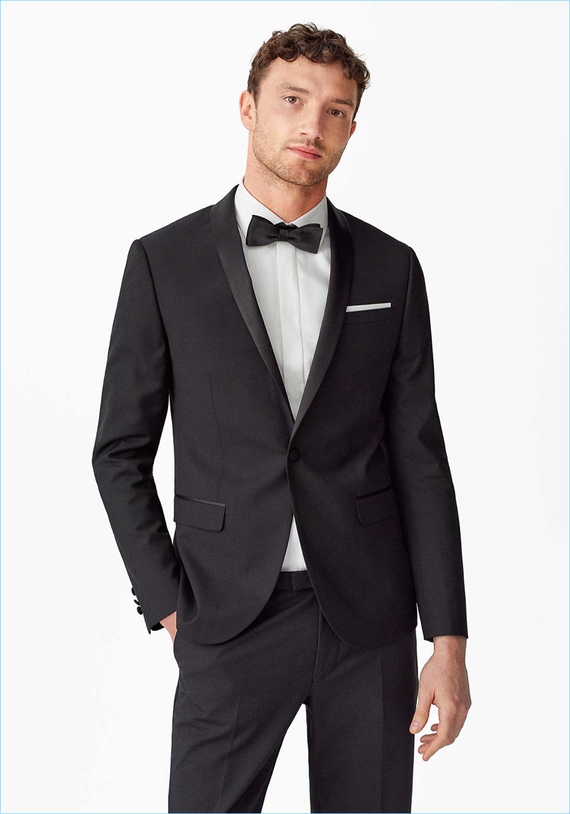 Jacob Coupe dons a sharp tuxedo from Zalando.