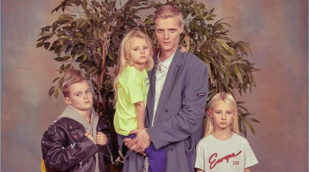 Balenciaga Does A Throwback Studio Treatment for Spring '18 Campaign A father and his kids appear in Balenciaga's spring-summer 2018 campaign.