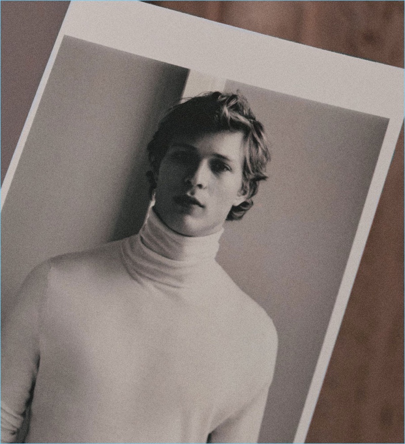 Dutch model Sven de Vries wears a chic turtleneck by Massimo Dutti.