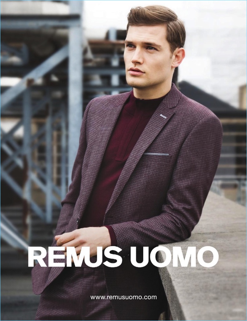 Stefan Pollmann appears in Remus Uomo's fall-winter 2017 campaign.