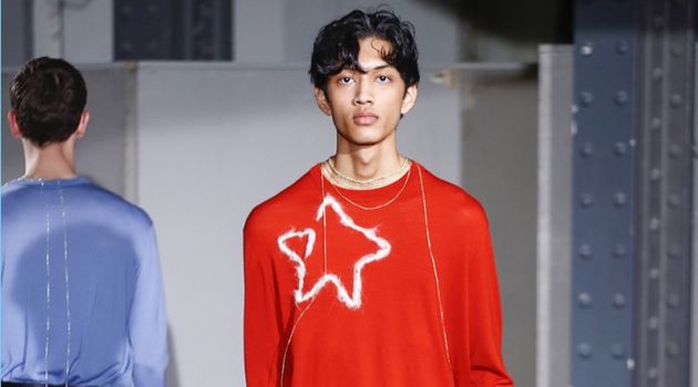 Acne Studios Delivers Creative Vibes for Fall '18 Acne Studios Delivers Creative Vibes for Fall '18
