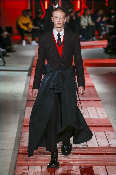 Alexander McQueen Fall Winter 2018 Mens Collection 002