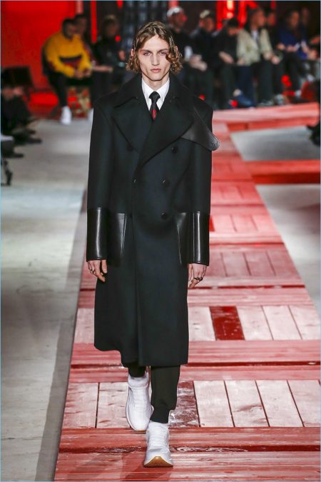 Alexander McQueen Fall Winter 2018 Mens Collection 011