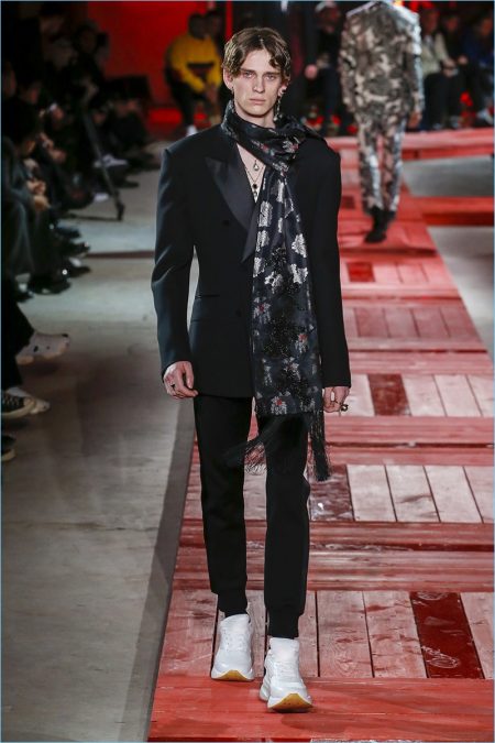 Alexander McQueen Fall Winter 2018 Mens Collection 033