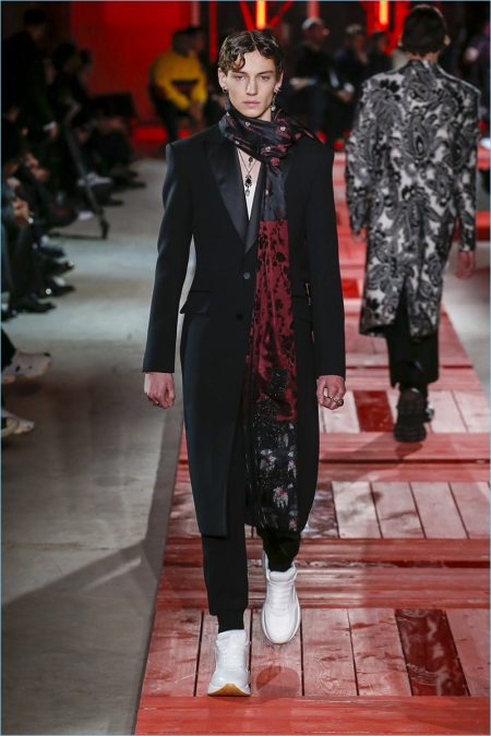 Alexander McQueen Fall Winter 2018 Mens Collection 034