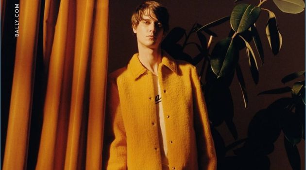 Marc-André Turgeon Goes Retro for Bally Spring '18 Campaign Marc-André Turgeon fronts Bally's spring-summer 2018 men's campaign.