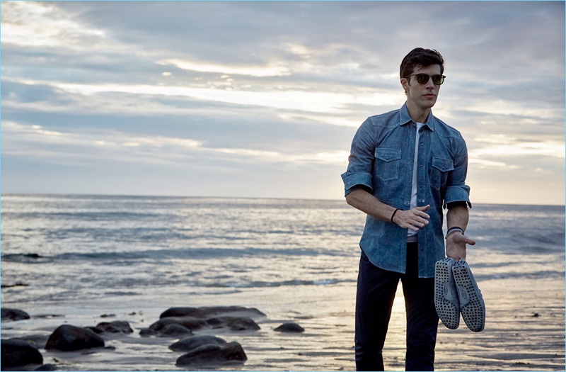 Behind the Scenes: Roberto Bolle for Tod's spring-summer 2018 campaign.