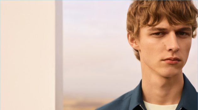 COS Commits to Natural Feeling for Spring '18 Campaign Max Barczak fronts COS' spring-summer 2018 campaign.