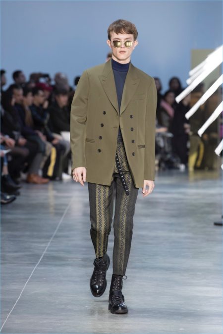 Cerruti 1881 Presents a Multifaceted Wardrobe for Fall '18