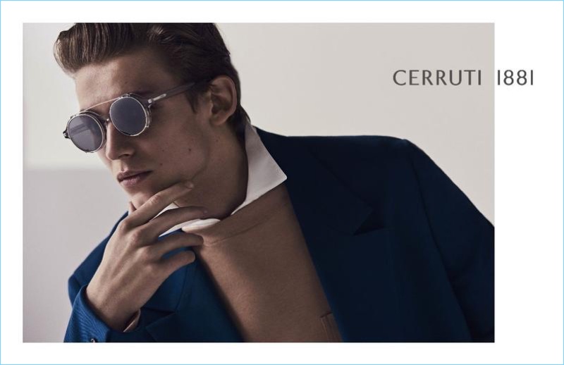 Christopher Einla dons sunglasses for Cerruti 1881's spring-summer 2018 campaign.