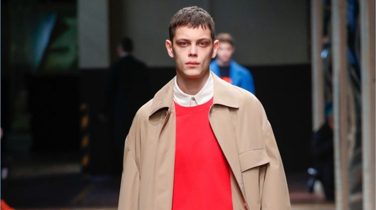 Dirk Bikkembergs Goes Oversized for Fall ’18 Collection