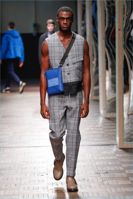 Dirk Bikkembergs Fall Winter 2018 Runway Collection 021