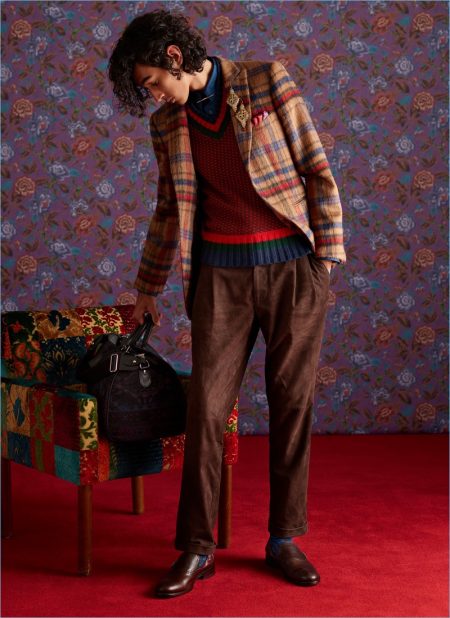 Etro Takes a 'Dandy Detour' for Fall '18 Collection