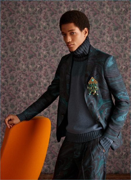 Etro Takes a 'Dandy Detour' for Fall '18 Collection