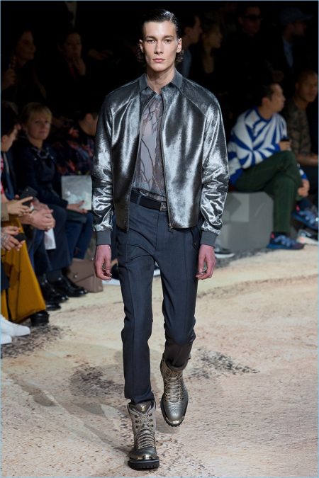 Louis Vuitton Fall 2018 Men's Ready-to-Wear Collection [PHOTOS] – Footwear  News