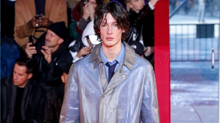Off-White Does ‘Business Casual’ for Fall ’18 Collection