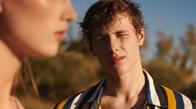 Noah Bunink Embraces Summer Vibes for Sandro Spring '18 Campaign Sandro taps fresh face Noah Bunink to front its spring-summer 2018 campaign.