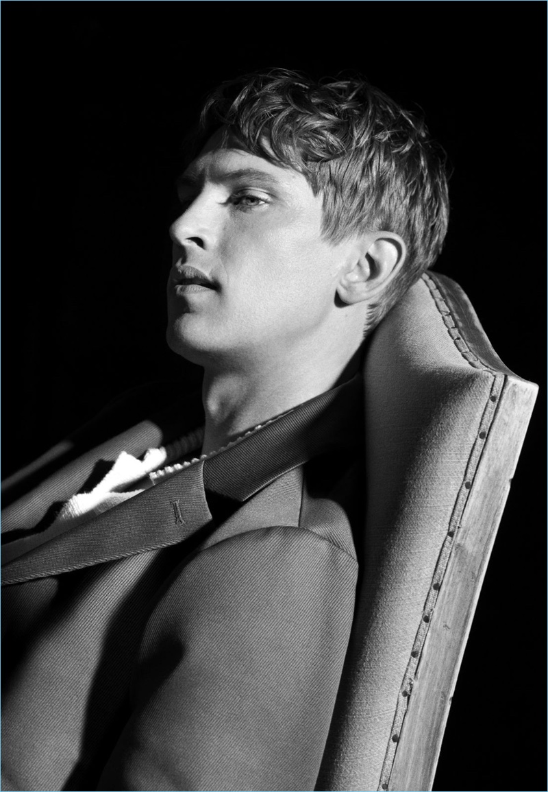 Appearing in a black and white portrait, Mathias Lauridsen stars in Tiger of Sweden's spring-summer 2018 campaign.
