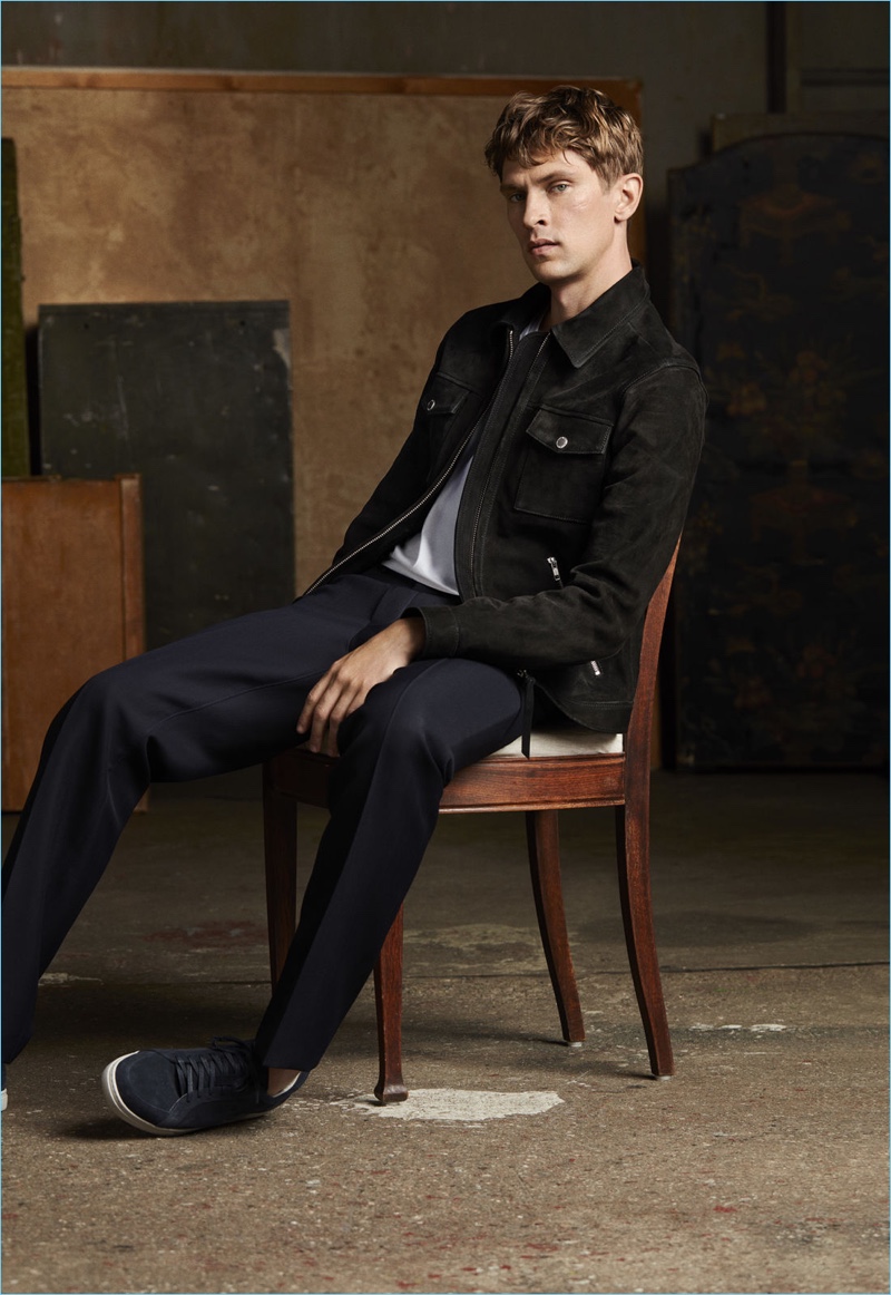 Model Mathias Lauridsen stars in Tiger of Sweden's spring-summer 2018 campaign. » Mathias Lauridsen Fronts Tiger of Sweden Spring '18 Campaign Model Mathias Lauridsen stars in Tiger of Sweden's spring-summer 2018 campaign.