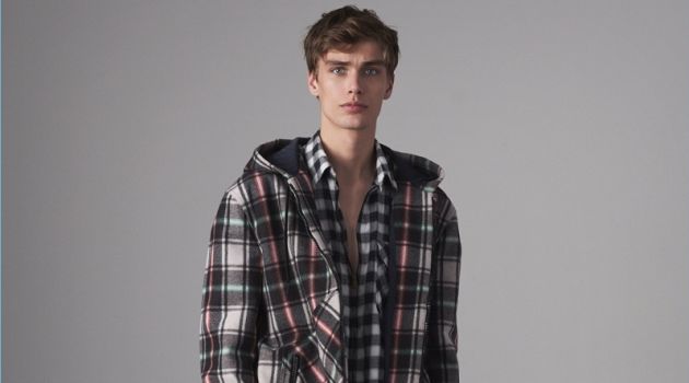 Tomas Maier Finds Relaxed Ease for Fall '18 Collection Tomas Maier Finds Relaxed Ease for Fall '18 Collection