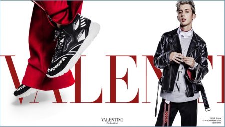 Troye Sivan Valentino Spring Summer 2018 Mens Campaign 009
