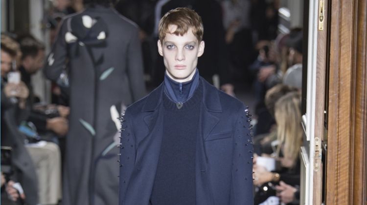 Valentino Goes Minimal for Fall ’18