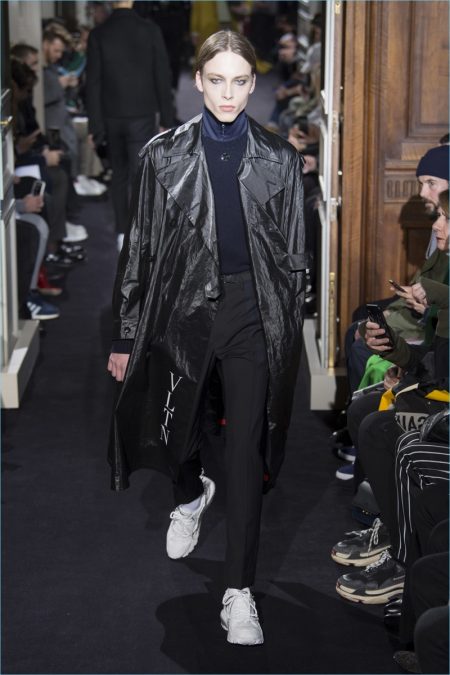 Valentino Fall Winter 2018 Mens Collection 032